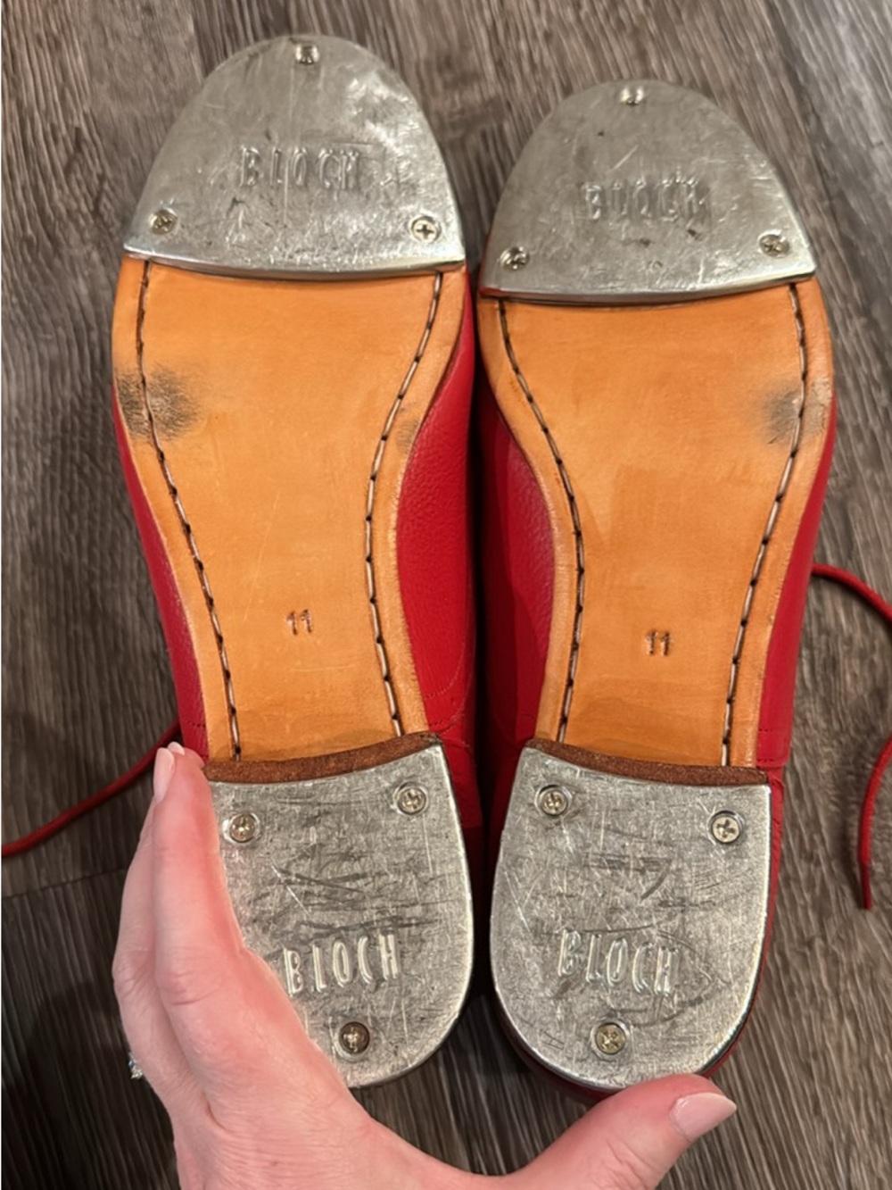 Bloch Red Leather Lace-Up Women's Oxford Tap shoes - Picture 2 of 6